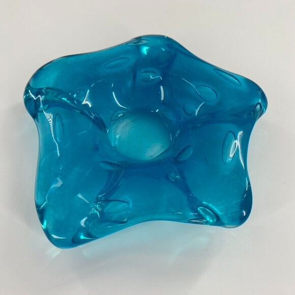 Vintage Art Glass Bowl Ashtray Blue Turquoise‎ Star Shaped Hand Blown - Picture 5 of 7